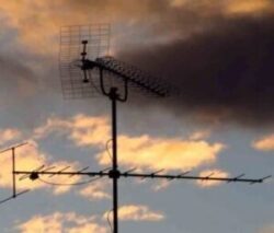 εγκατάσταση κεραίας TV